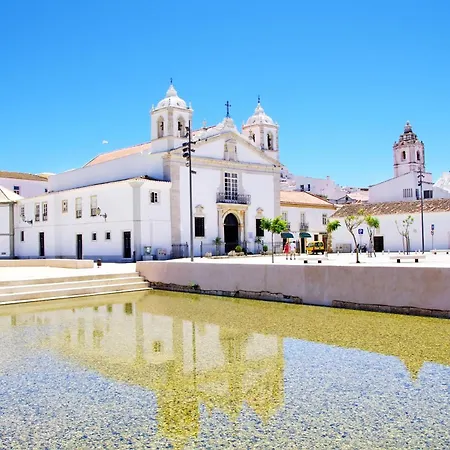 Apartament Casa Mona *